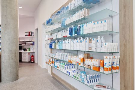 Gütler Objekteinrichtungen - Apothekeneinrichtung