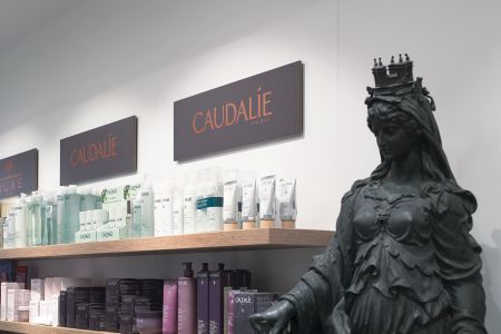 Gütler Objekteinrichtungen - Apothekeneinrichtung