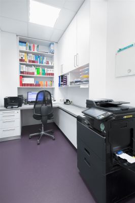 Gütler Objekteinrichtungen - Apothekeneinrichtung