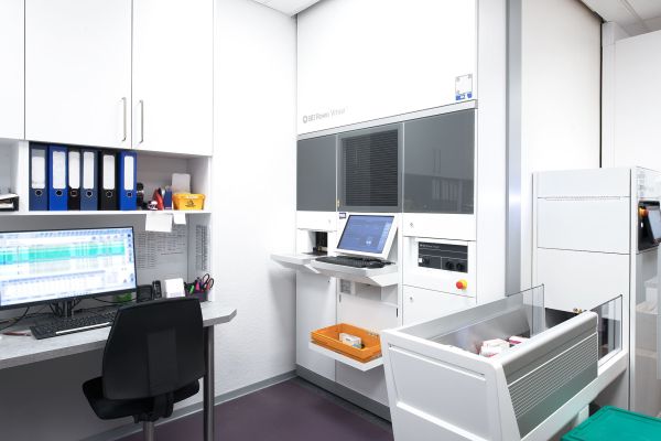 Gütler Objekteinrichtungen - Apothekeneinrichtung